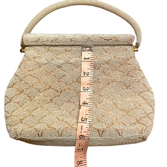 Vintage Beaded Purse Scalloped Design White and Gold - Picture 8 of 8